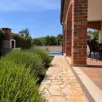Villa Dorotea By Rent Istria *